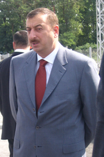Azerbaijan President inspects construction work at new building of Azerbaijan state carpet and national applied arts museum